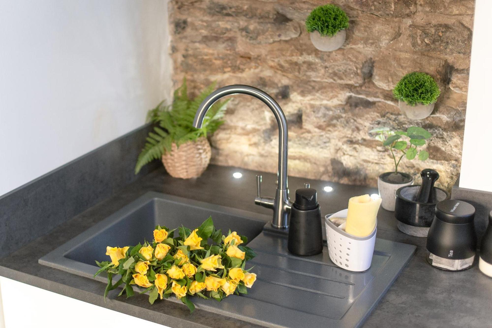 Luxury Bumblebee Cottage Frome Longleat Aqua Sana Bath Dog Freendly Buitenkant foto